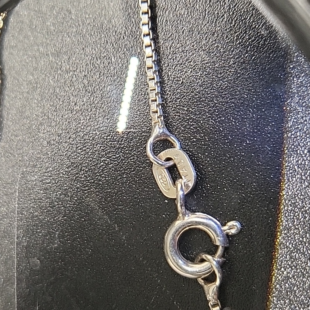 Opalite and garnet sterling silver pendant- WITH sterling silver box chain - Picture 6 of 8